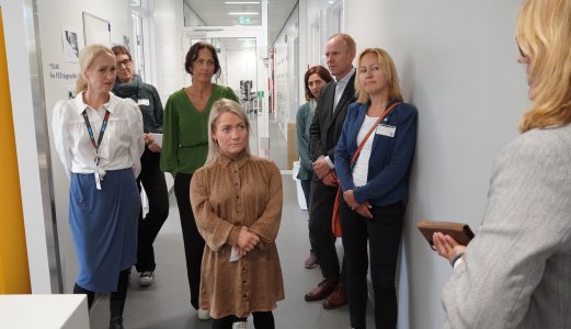 Landbruks- og matministeren besøkte Veterinærinstituttet i Ås